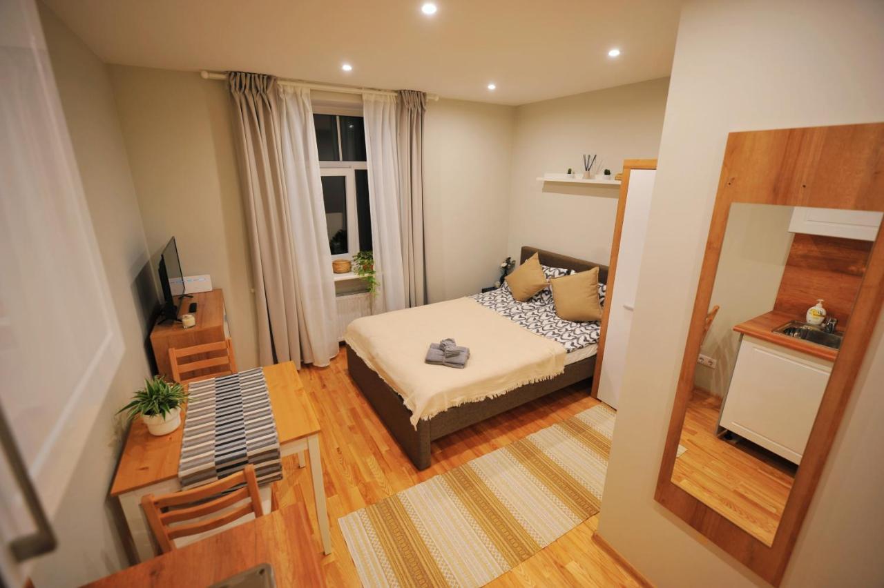ריגה Central Comfort At Hanzas Residence, Stay Near Cafes, Bars, Museums & Esplanade מראה חיצוני תמונה