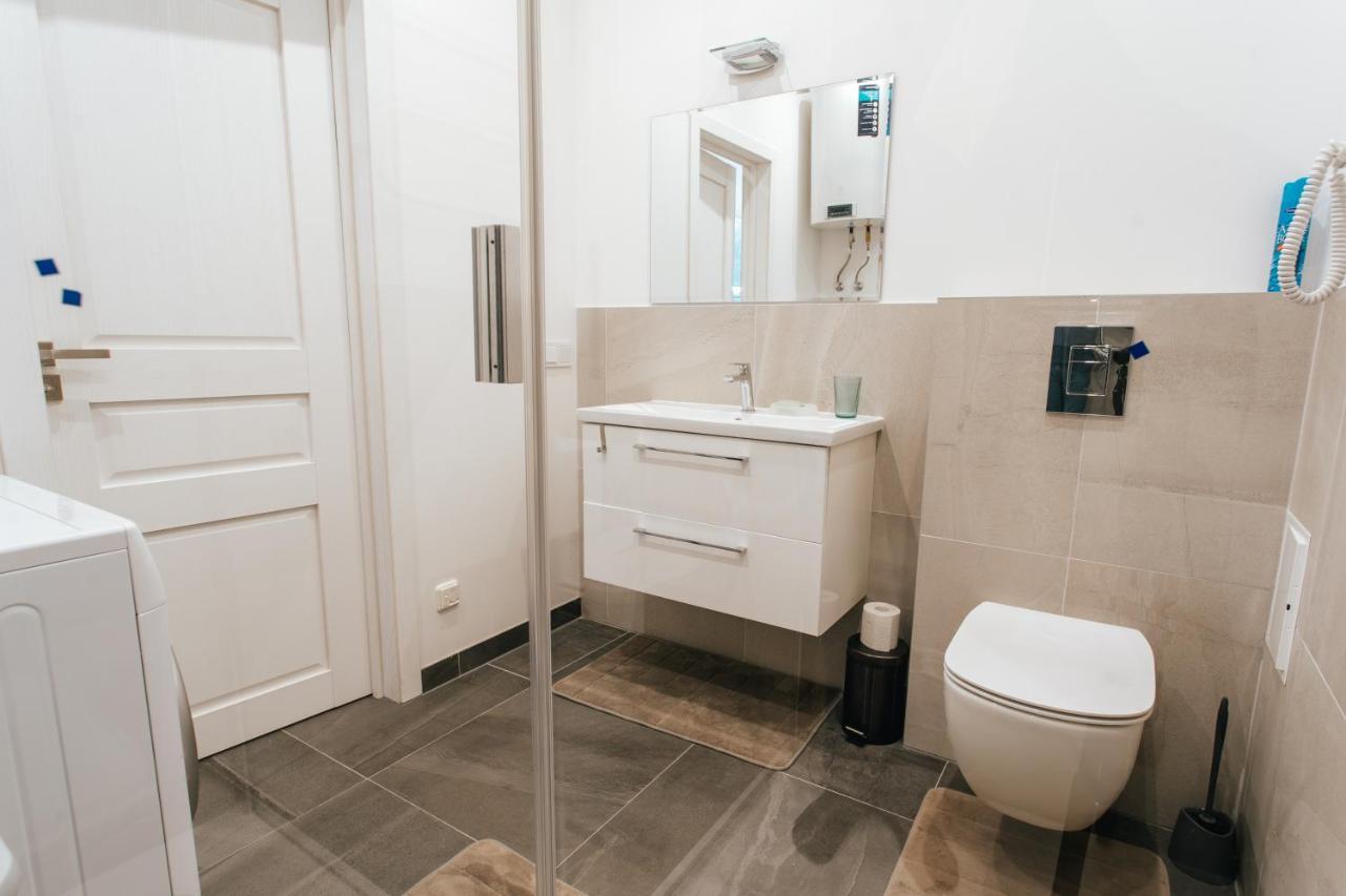 ריגה Central Comfort At Hanzas Residence, Stay Near Cafes, Bars, Museums & Esplanade מראה חיצוני תמונה